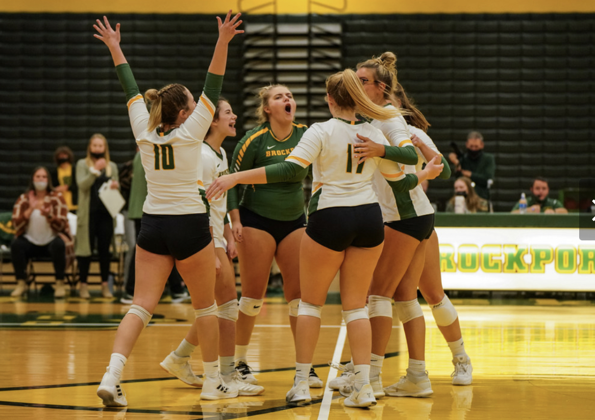 Volleyball hammers Buffalo state, advances to semifinals