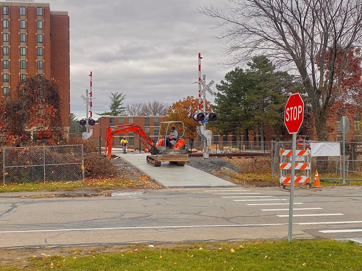 No more jumping the fence: railroad crossing reopening soon 