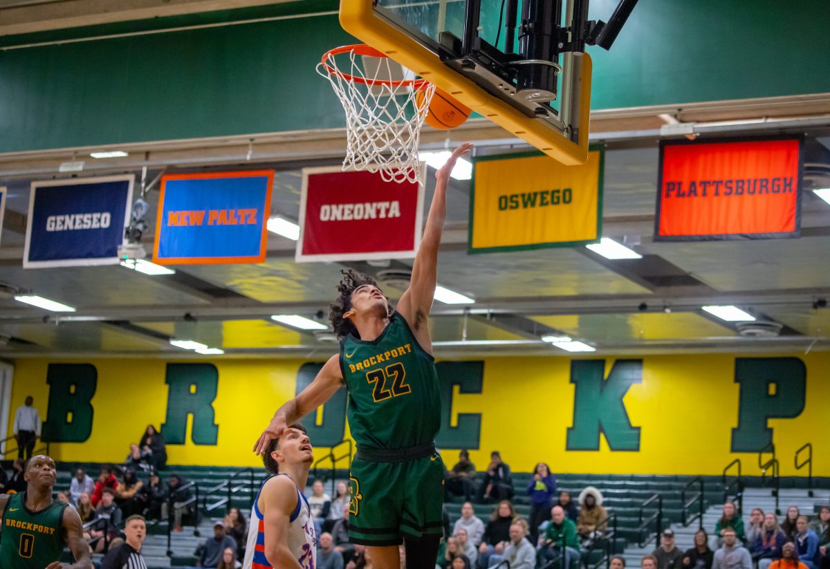 Alex Tavarez scored double figures for the fourth consecutive game in Fridays win. (Photo Credit: Liv Metz/Brockport Athletics)