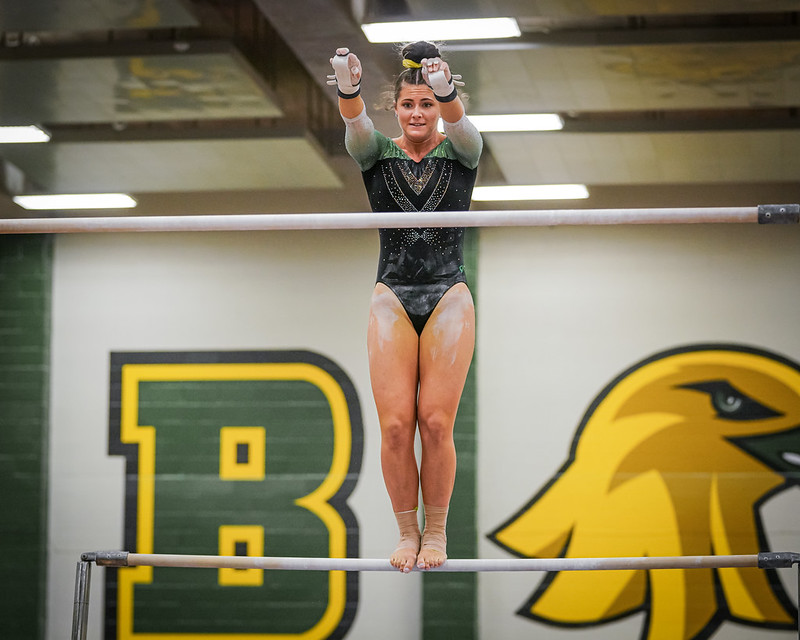 Emma+Grace+Sargents+9.850+on+the+uneven+bars+set+a+new+program+record+on+Saturday%2C+Feb.+3.+%28Photo+Credit%3A+Brockport+Athletics%29