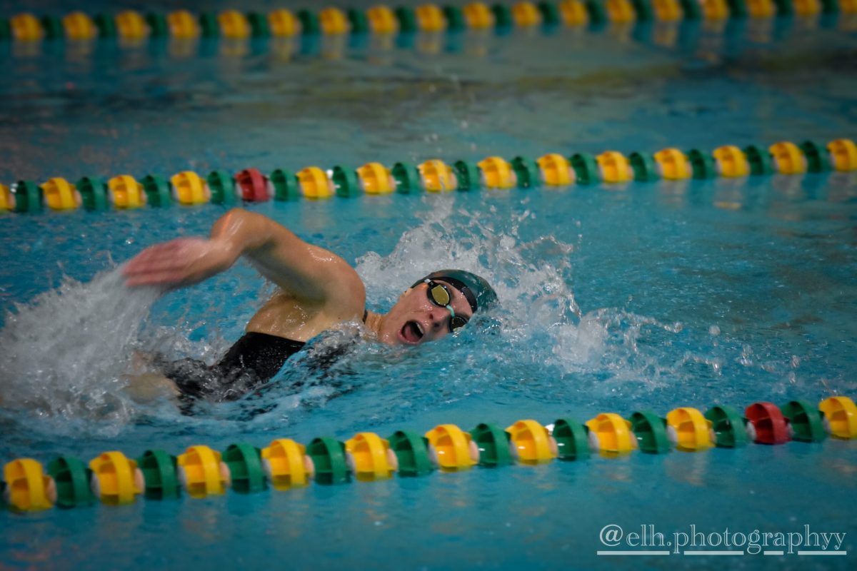 Brockports Elizabeth Sagan during her first-place swim in the 100-free. (Photo Credit: Emily LeFrois-Heath)